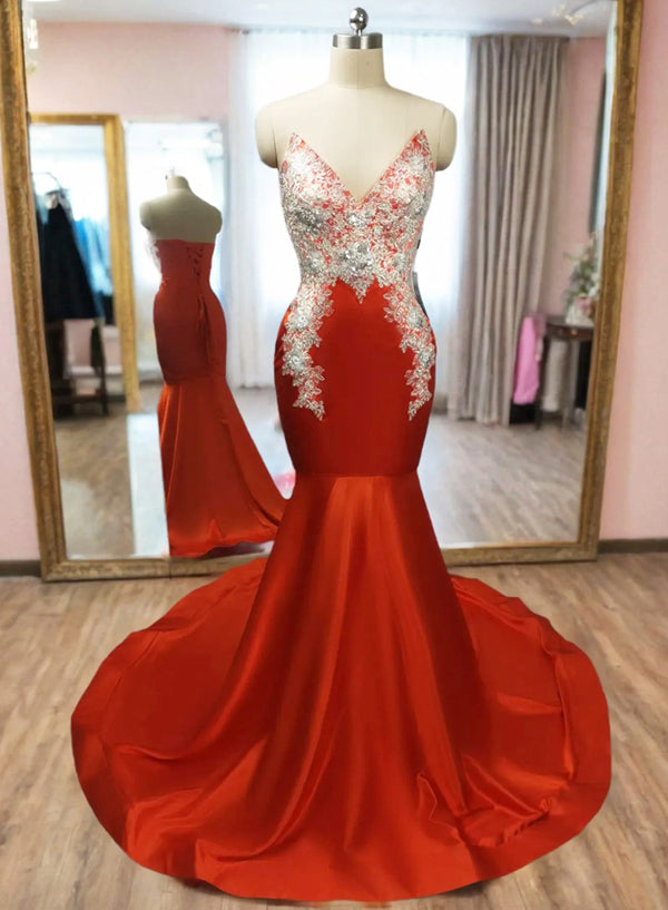 Sweetheart Satin Mermaid Formal Gown with White Lace Applique and Train