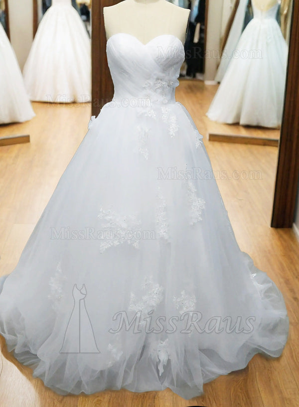 A Line White Sweetheart Tulle Wedding Dress With Flowers