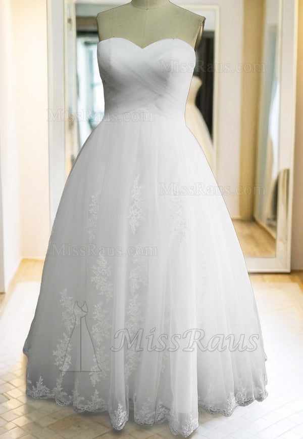 A Line Sweetheart Tulle Strapless Wedding Dress With Appliques